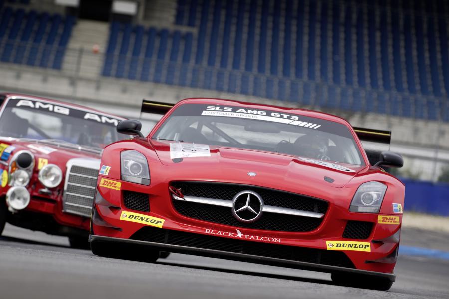  Mercedes-Benz SLS AMG GT3 Black Falcon 2011 года  (фото 12 из 12)